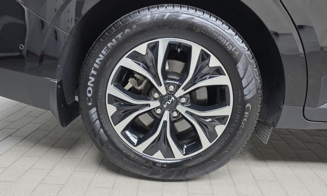 Kia Carnival 11-Seater Signature, 2023