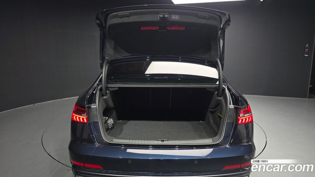 Audi A6 45 TFSI Premium, 2023