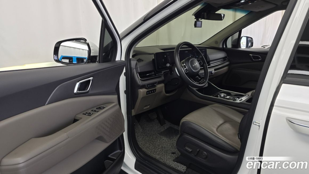 Kia Carnival 9-Seater Noblesse, 2024