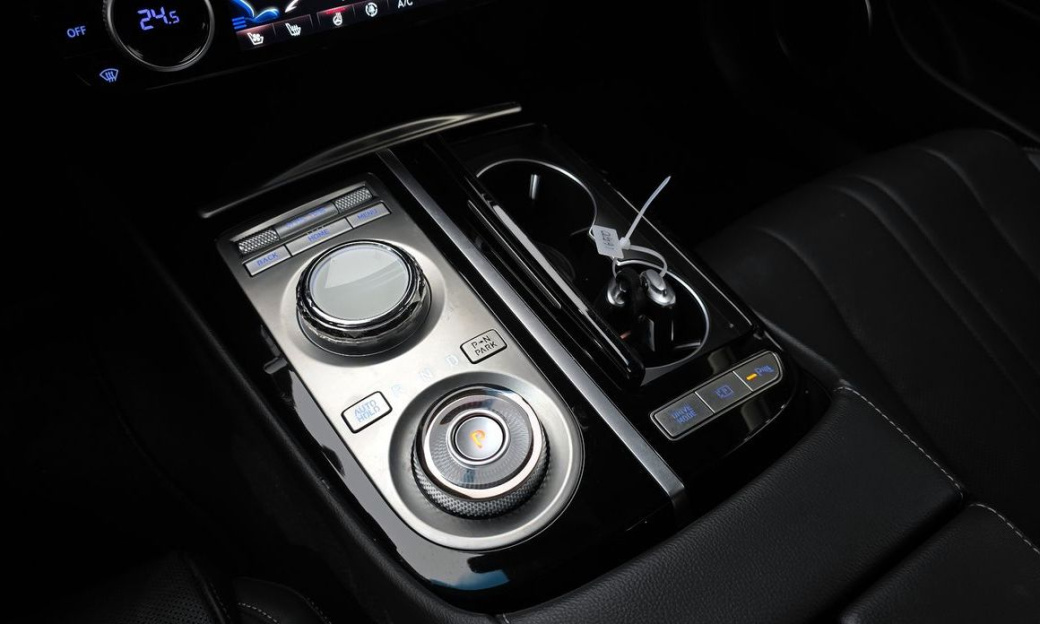 Genesis G80 Gasoline 2.5 Turbo AWD, 2023