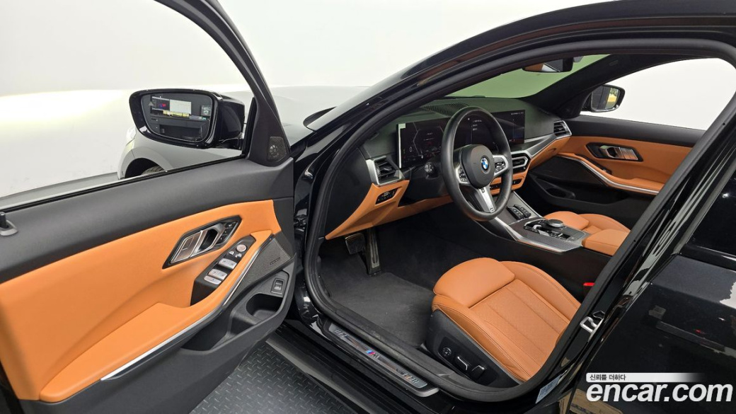 BMW 3-Series 320i M Sport, 2024