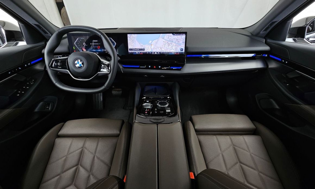 BMW 5-Series 523d, 2024