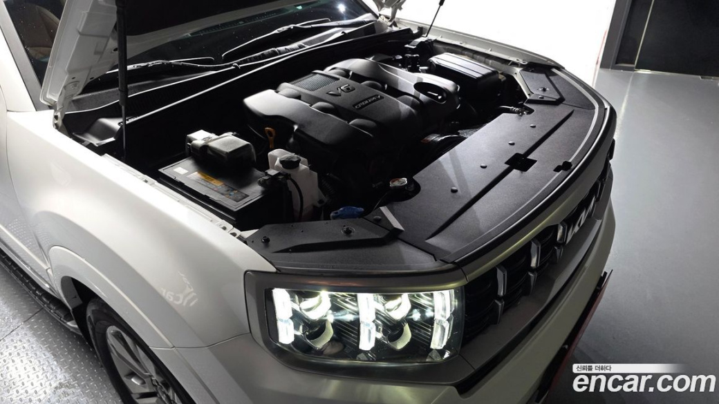 Kia Mohave Diesel 3.0 4WD 6-Seater, 2022