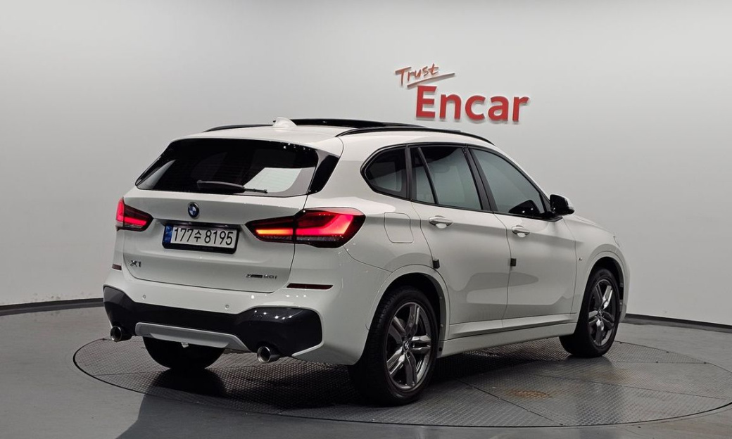 BMW X1 xDrive 20i M Sport, 2022