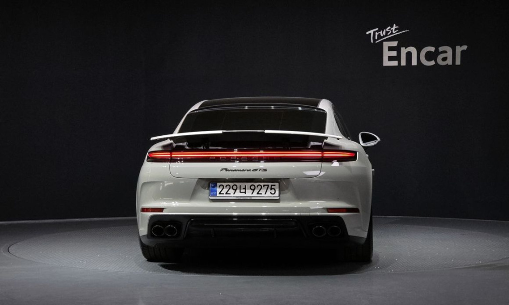 Porsche Panamera 4.0 GTS, 2025