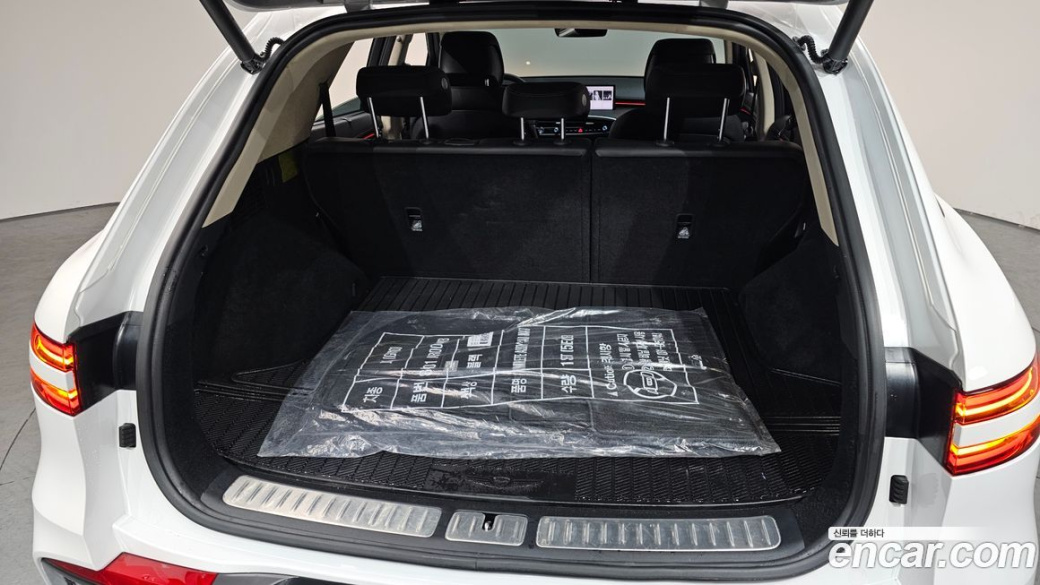 Genesis GV70 2.5T Gasoline 2WD, 2025