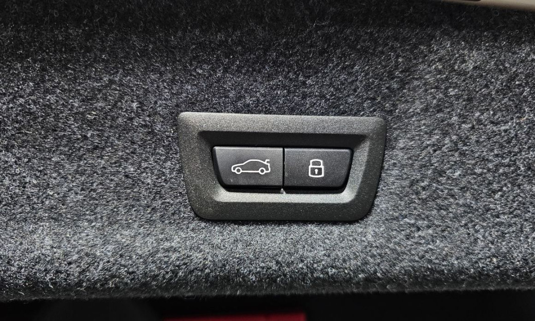 BMW 3-Series 320i M Sport, 2026