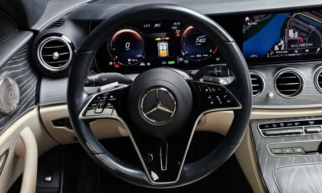 Mercedes-Benz E-Class E350 4MATIC Avantgarde, 2022