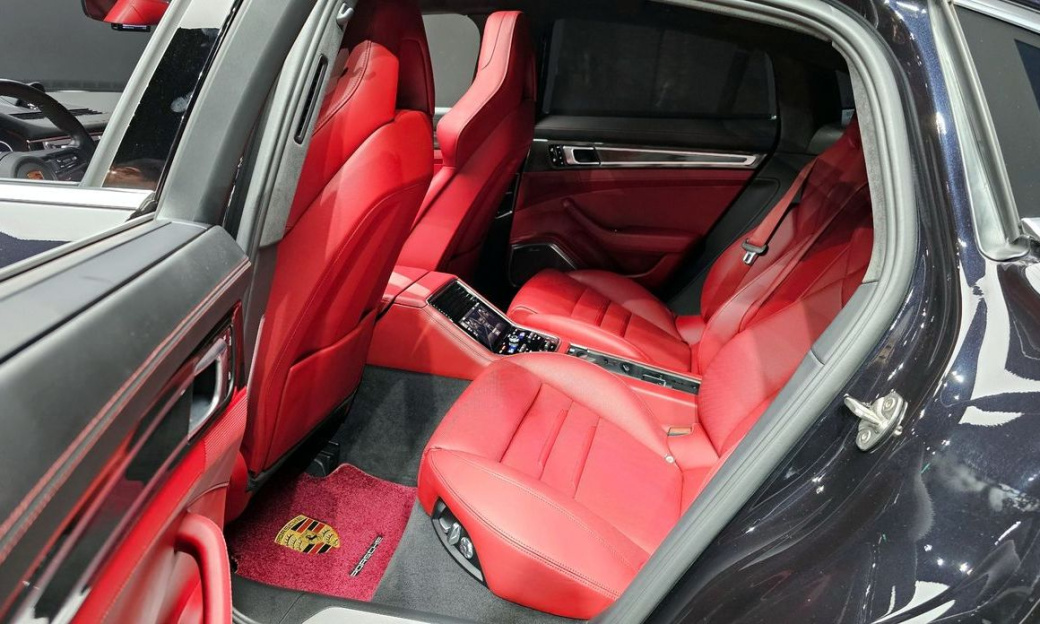 Porsche Panamera 4.0 Turbo S, 2021
