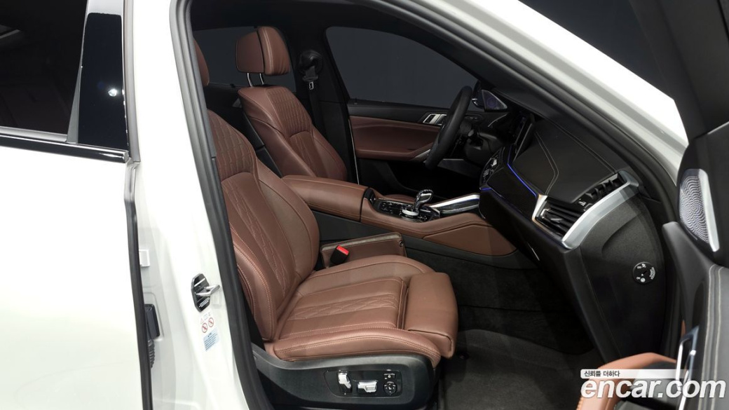 BMW X6 xDrive40i M Sport, 2023
