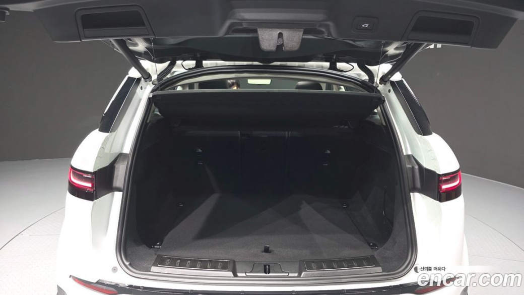 Land Rover Range Rover Evoque P250 Dynamic SE, 2025