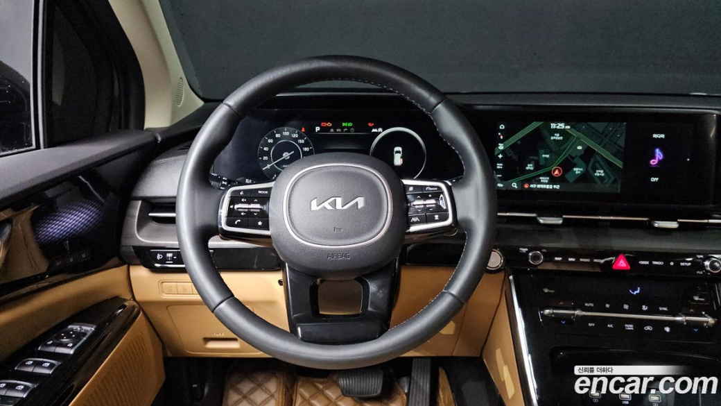 Kia Carnival 7-Seater Signature, 2022