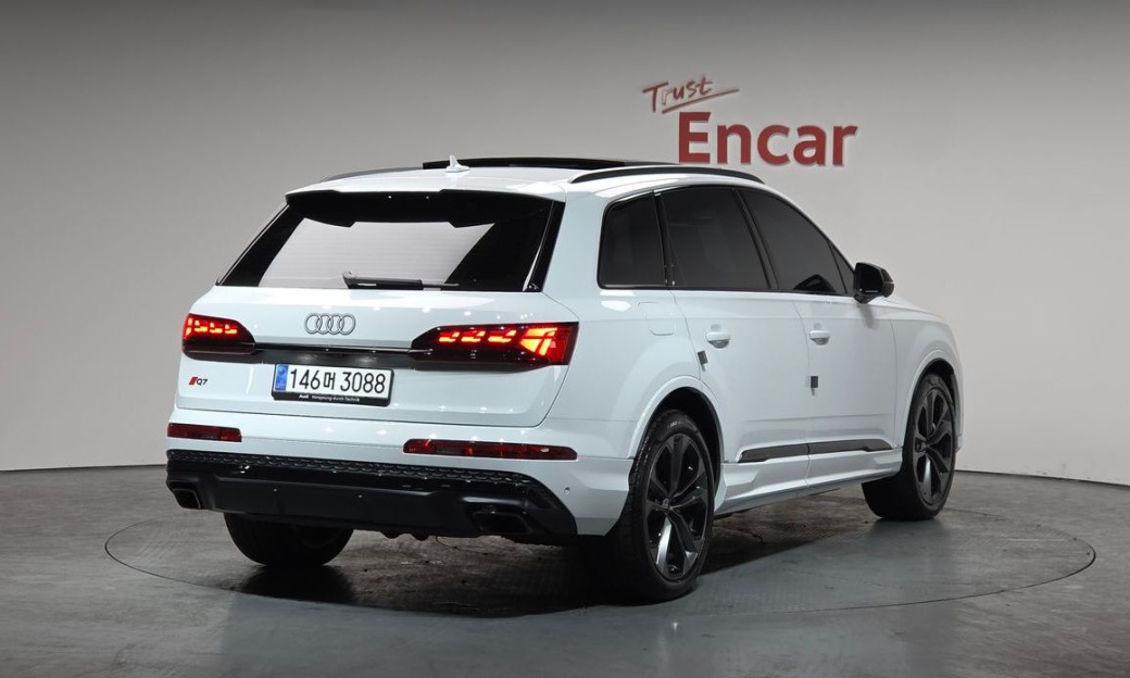 Audi Q7 55 TFSI Quattro Premium, 2025