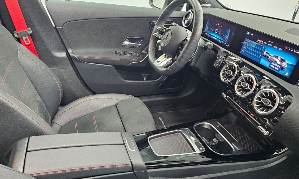 Mercedes-Benz A-Class AMG A45 4MAITC+ Hatchback, 2025