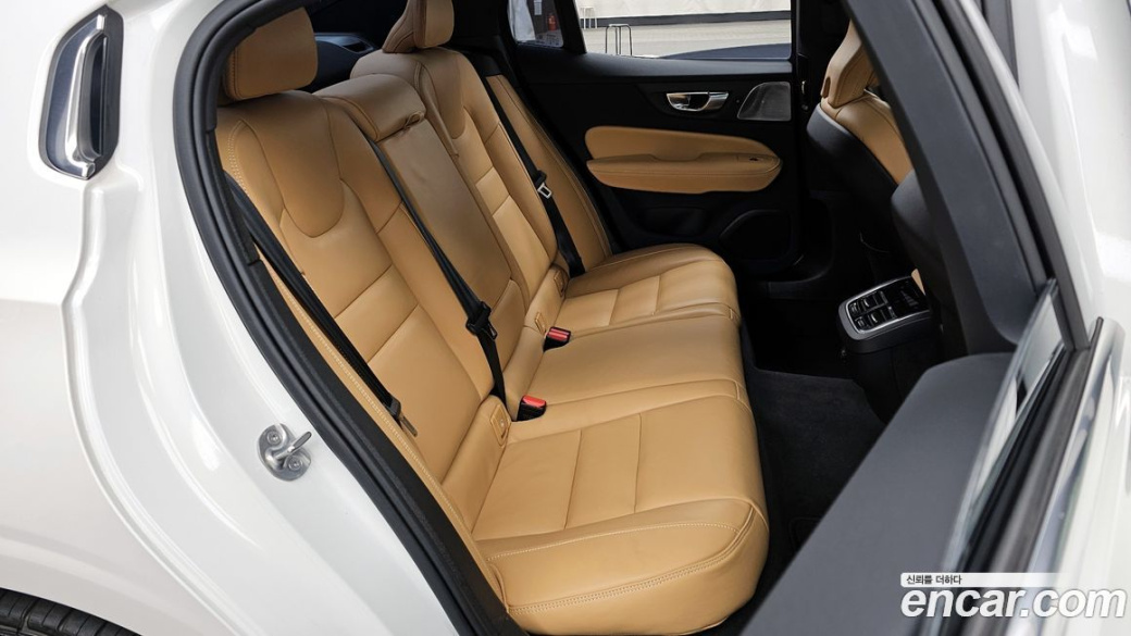 Volvo S60 B5 Ultimate Bright, 2024