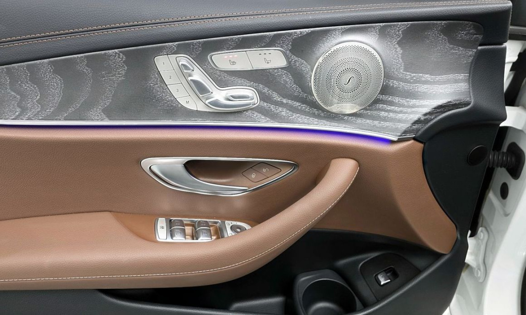 Mercedes-Benz E-Class E350 4MATIC Exclusive, 2023