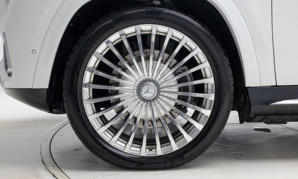 Mercedes-Benz GLS-Class Maybach GLS600 4MATIC, 2025