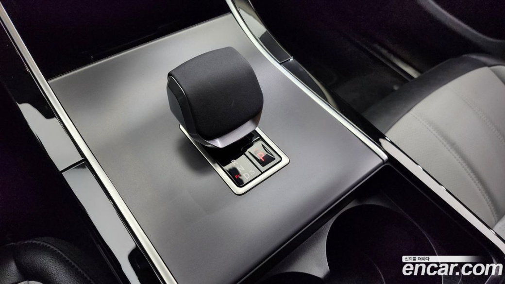 Land Rover Range Rover Evoque P250 Dynamic SE, 2024
