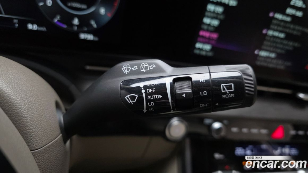 Kia Carnival 9-Seater Signature, 2023