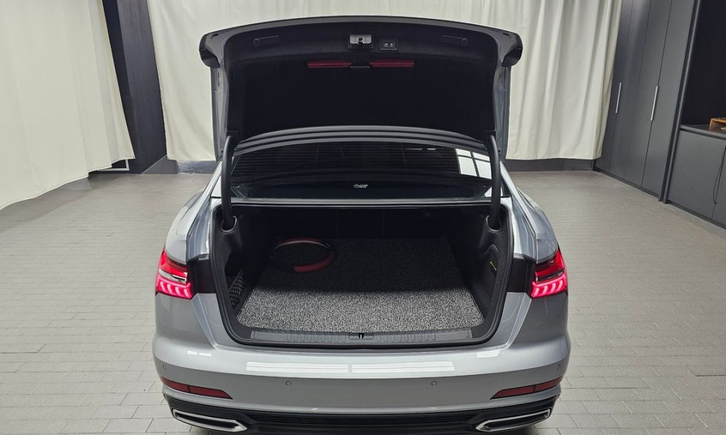 Audi A6 40 TDI Premium, 2022