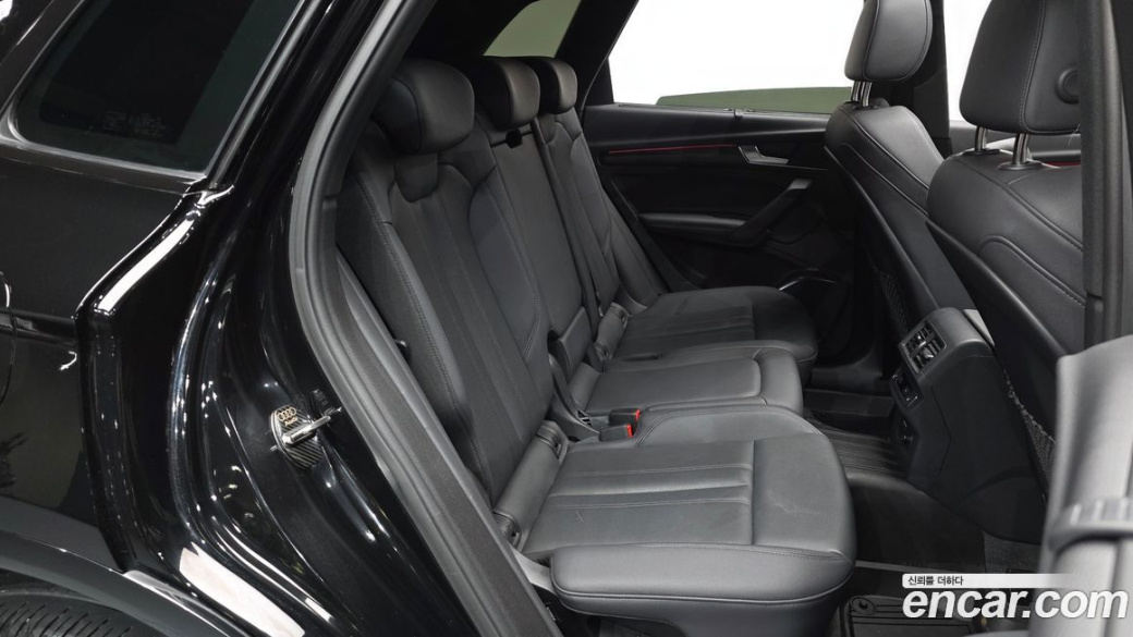 Audi Q5 45 TFSI Quattro Premium, 2023