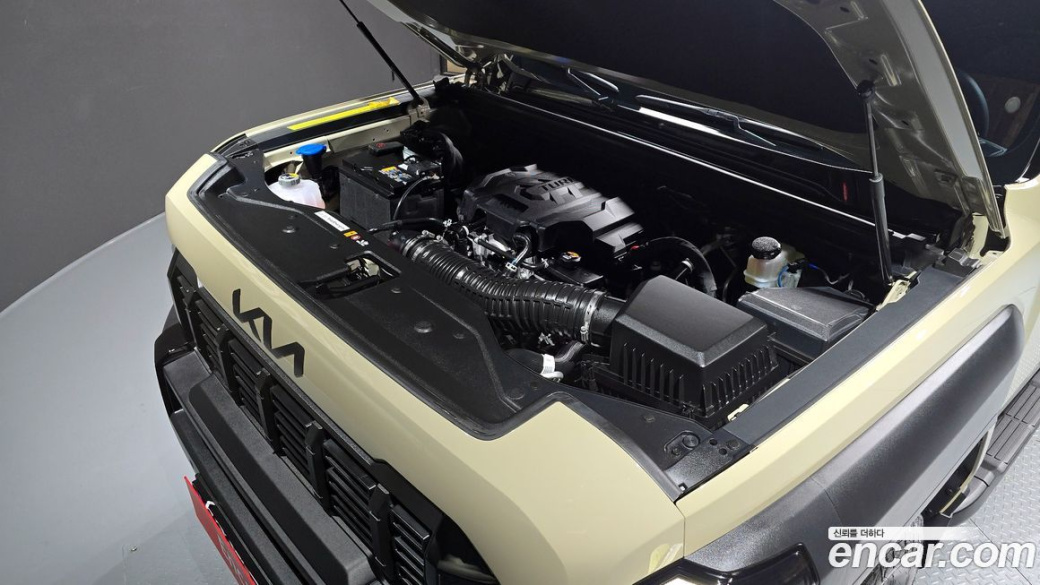 Kia Tasman 2.5T Gasoline 4WD, 2026