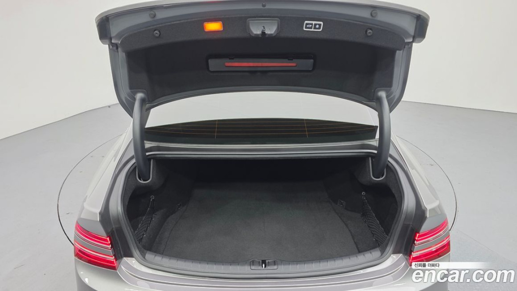 Genesis G80 Gasoline 2.5 Turbo AWD, 2025