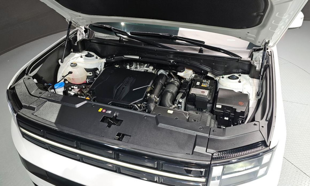 Hyundai Santafe Gasoline 2.5T 2WD, 2024