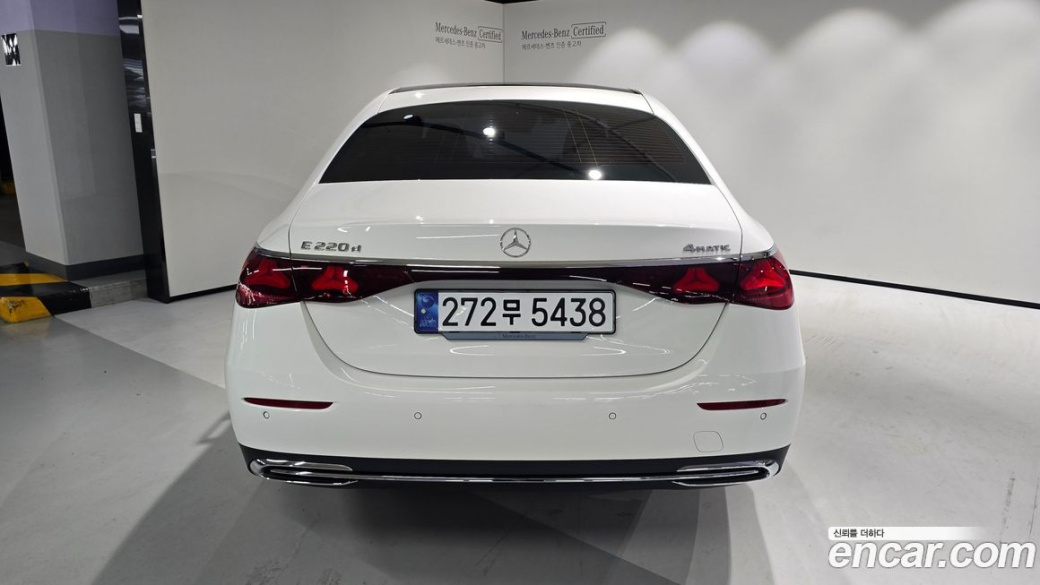 Mercedes-Benz E-Class E220d 4MATIC Exclusive, 2024