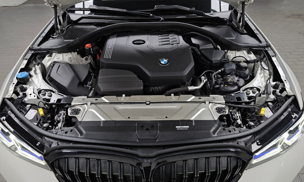 BMW 3-Series 320i M Sport, 2024