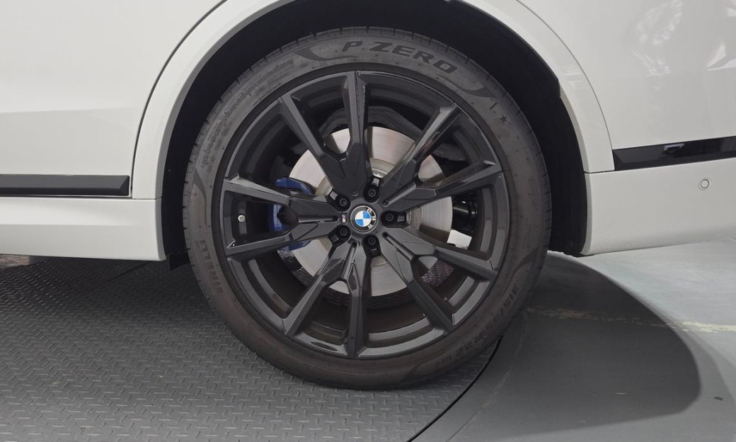 BMW X7 M60i xDrive M sport 6STR, 2025