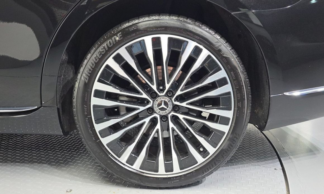 Mercedes-Benz S-Class S450L 4MATIC, 2023