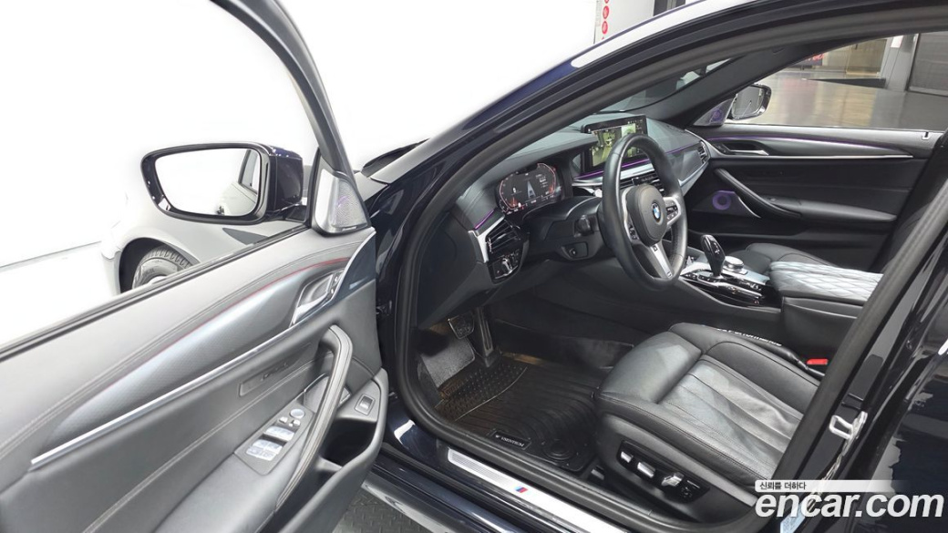 BMW 5-Series 520i M Sport, 2023
