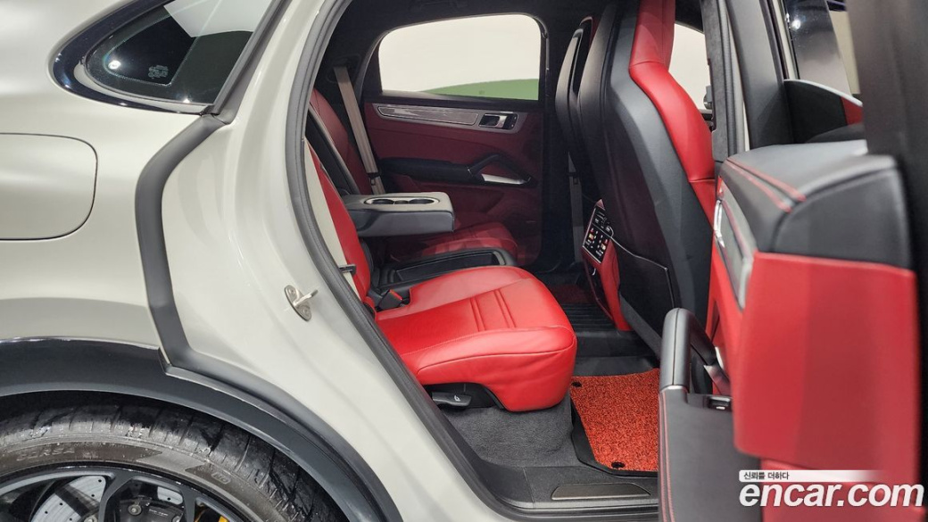Porsche Cayenne 4.0 Turbo GT Coupe, 2023