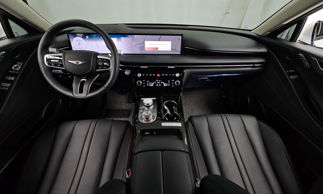 Genesis G80 Gasoline 2.5 Turbo 2WD, 2025