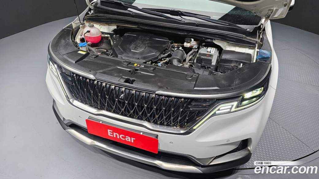 Kia Carnival 7-Seater Signature, 2023