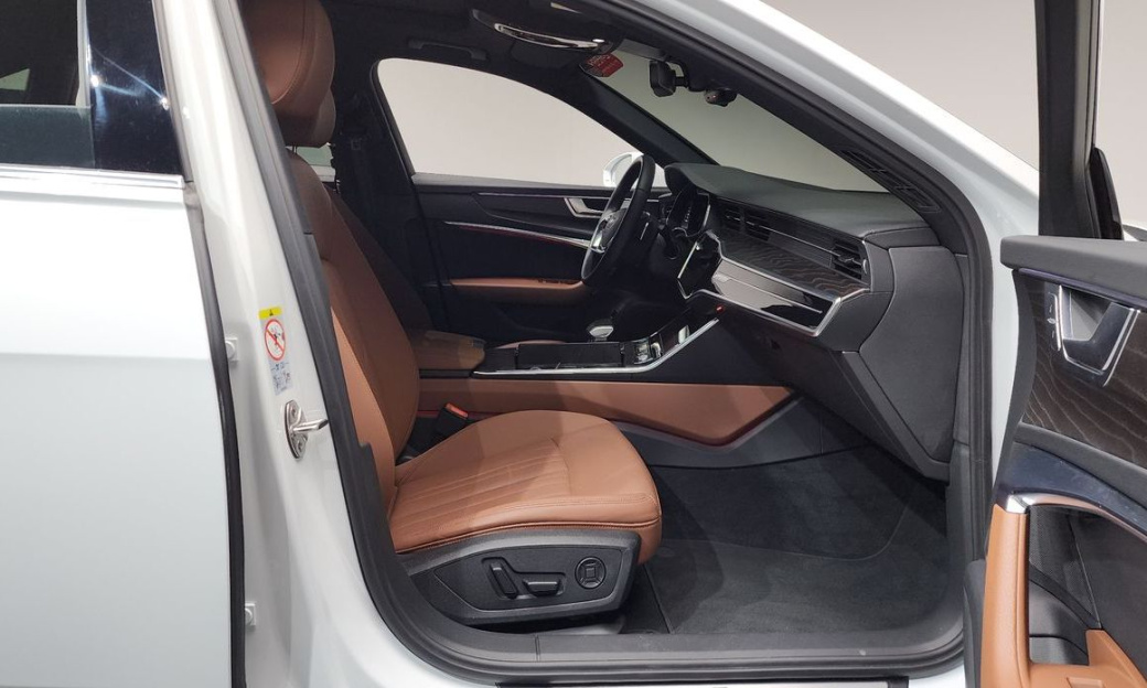 Audi A6 45 TFSI, 2022