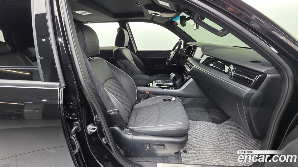 Kia Mohave Diesel 3.0 4WD 5-Seater, 2024