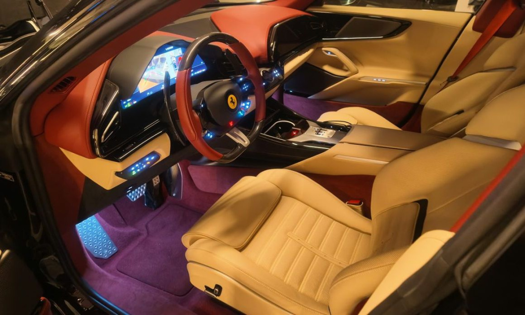 Ferrari Purosangue 6.5 V12, 2024