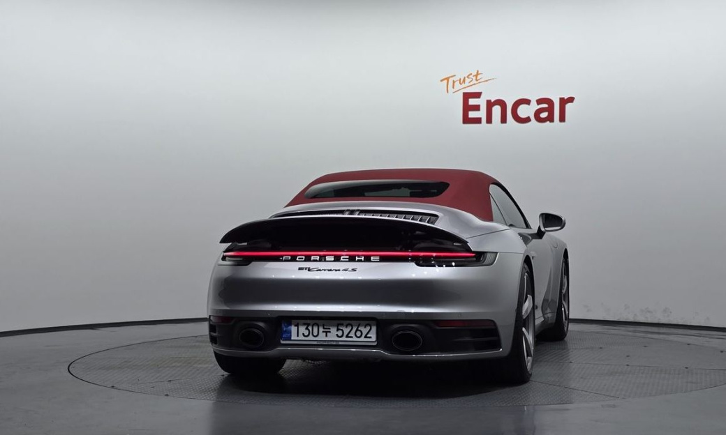 Porsche 911 Carrera 4S Cabriolet, 2022