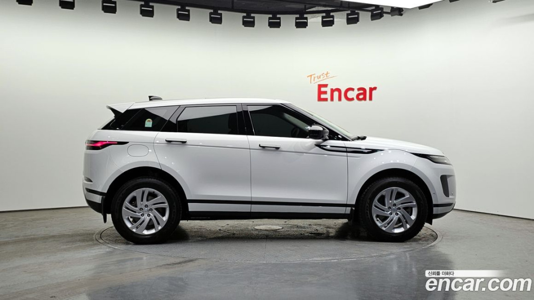 Land Rover Range Rover Evoque P250 S, 2025