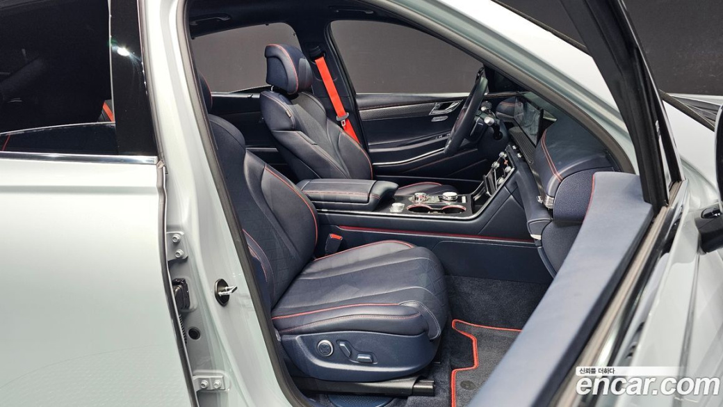 Genesis GV80 2.5T Gasoline AWD, 2025
