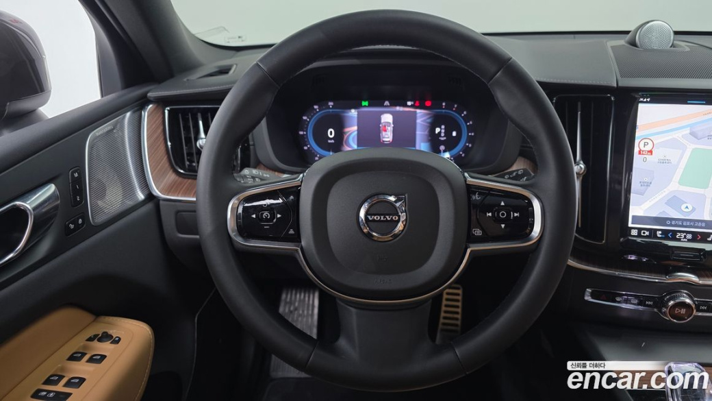 Volvo XC60 B6 Ultimate Bright, 2024