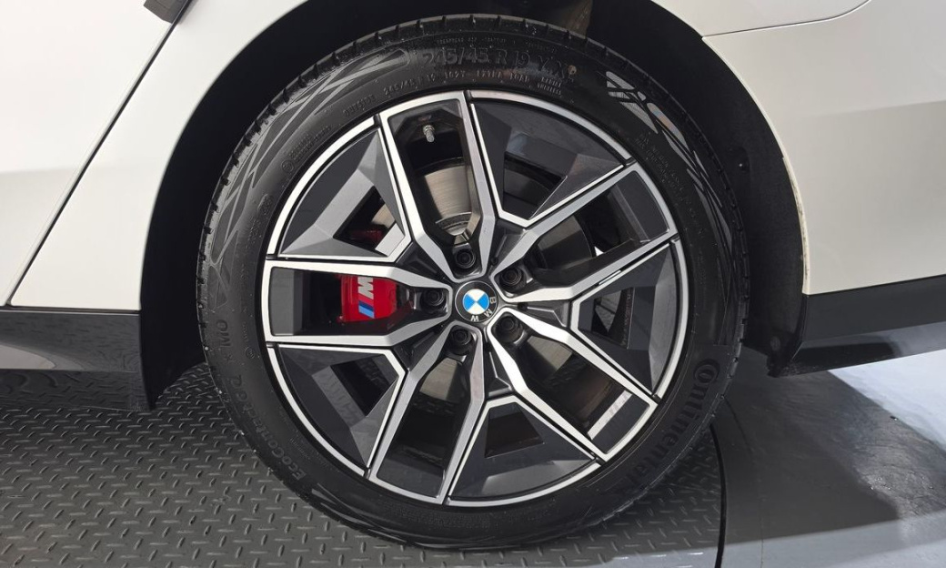 BMW 5-Series 520i Special Edition, 2026