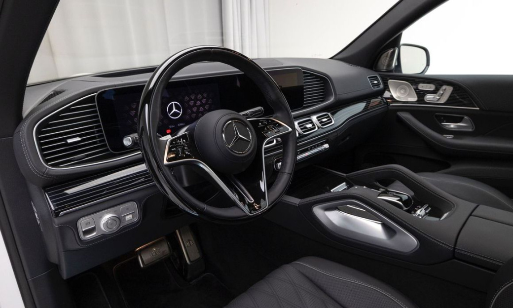 Mercedes-Benz GLS-Class Maybach GLS600 4MATIC, 2025