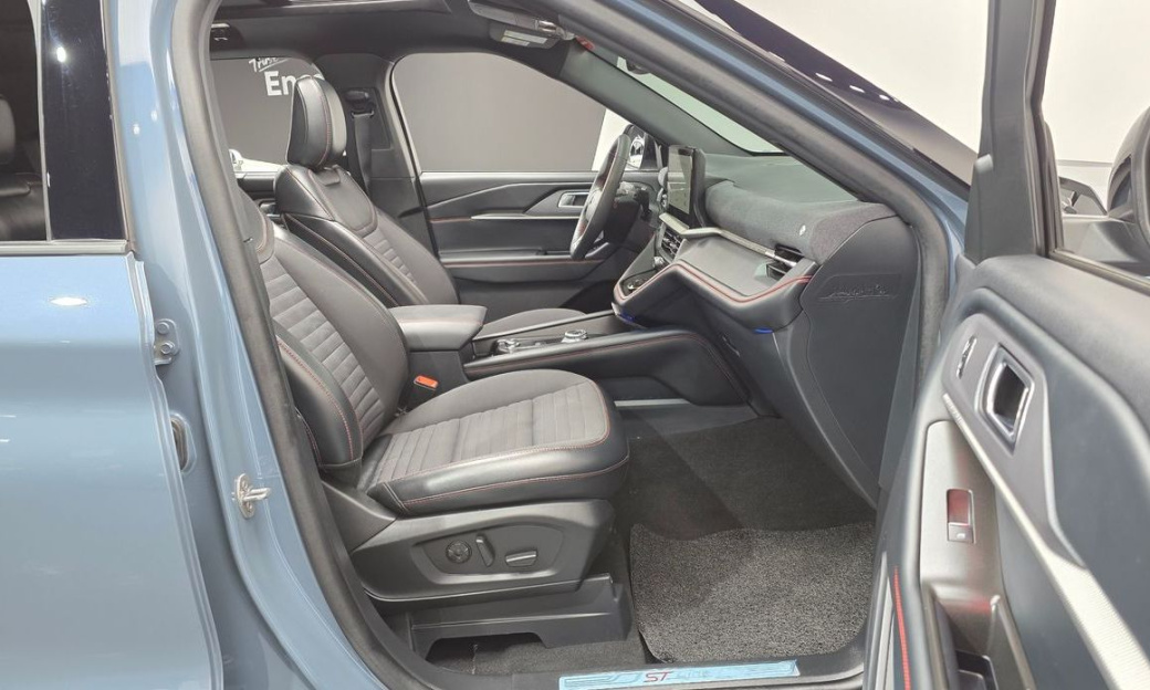 Ford Explorer 2.3 ST-Line 4WD, 2025