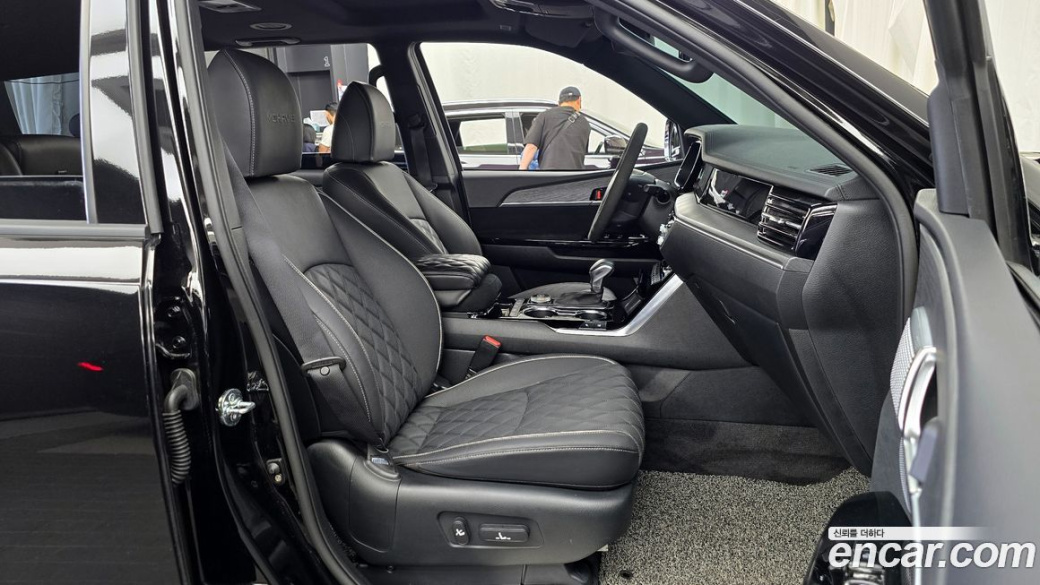 Kia Mohave Diesel 3.0 4WD 7-Seater, 2023