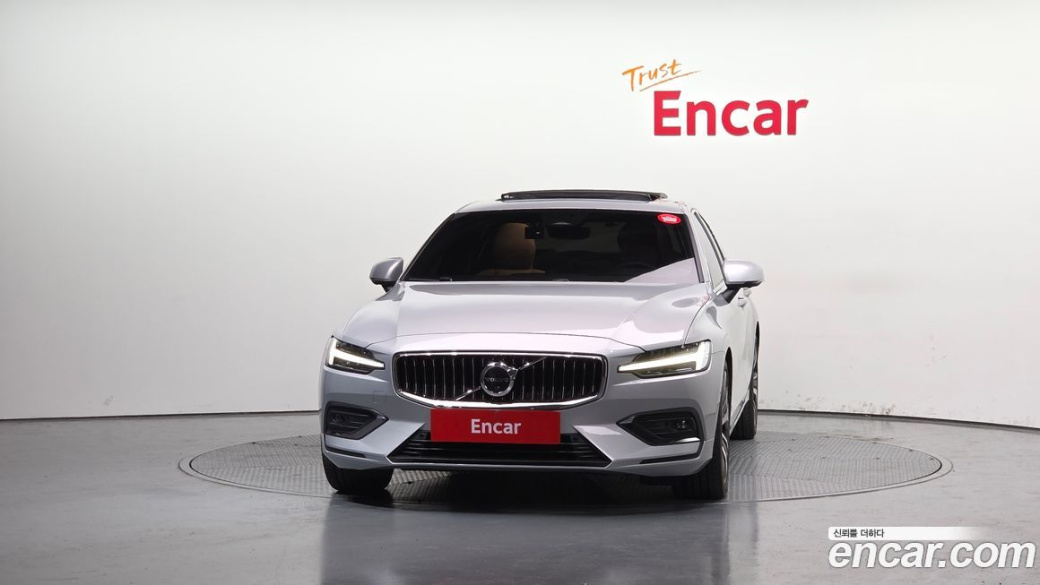 Volvo S60 B5 Ultimate Bright, 2023