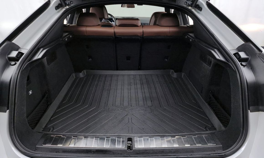 BMW X6 xDrive40i M Sport, 2024