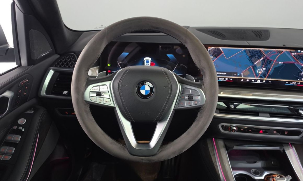 BMW X7 xDrive 40i Design Pure Excellence 6-Seater, 2024